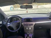 Usado Opel Astra 90 HP (66 kW) 2006 Sedan