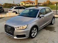 Usado Audi A1 Sportback Sport 90 HP (66 kW) 2015 Cinza antracite Citadino