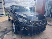 Usado Peugeot 3008 Active 130 HP (95 kW) 2019 Preto SUV