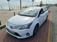 usado Toyota Avensis Carrinha 2.0 D4D 124cv 2012 Exclusive cor Branco