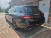 Usado Mercedes E300 320 HP (235 kW) 2021 Preto Sedan