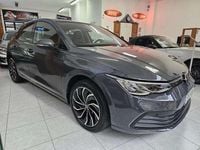 Usado VW Golf VIII Sportline 110 HP (80 kW) 2023 Cinzento Citadino