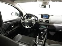 Usado Renault Mégane GrandTour Dynamique 110 HP (80 kW) 2015 Preto Carrinha