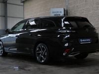 Usado Peugeot 308 SW 130 HP (95 kW) 2024 Preto Carrinha
