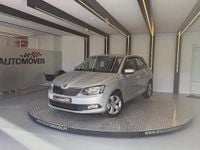 Usado Skoda Fabia Ambition 90 HP (66 kW) 2015 Cinzento Citadino