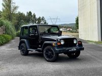 Usado Jeep Wrangler Sport 121 HP (88 kW) 1998 Preto SUV