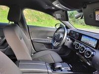 Usado Mercedes CLA200 150 HP (110 kW) 2021 Azul