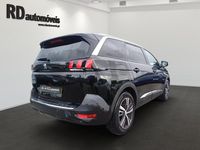 Usado Peugeot 5008 130 HP (95 kW) 2018 Preto SUV