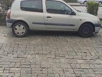 usado Renault Clio II 04/2001