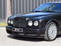 Usado Bentley Brooklands 537 HP (394 kW) 2010 Preto Sedan