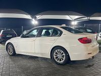 Usado BMW 330 183 HP (134 kW) 2017 Branco Sedan