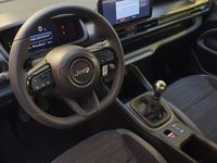 Usado Jeep Avenger Altitude 101 HP (74 kW) 2024 Branco SUV