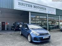 Usado Kia Rio 82 HP (60 kW) 2016 Azul Citadino