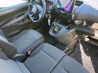 Usado Toyota Proace 102 HP (75 kW) 2021 Branco Monovolume