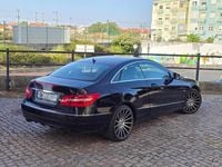 Usado Mercedes E220 170 HP (125 kW) 2011 Preto Coupé