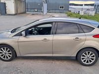 Usado Ford Focus 120 HP (88 kW) 2017 Cinzento Citadino
