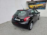 Usado Peugeot 208 Active 82 HP (60 kW) 2014 Preto Citadino