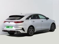 Usado Kia ProCeed 120 HP (88 kW) 2022 Cinzento Carrinha