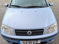 Usado Fiat Punto 70 HP (51 kW) 2004 Sedan