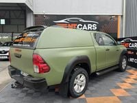 Usado Toyota HiLux Comfort 150 HP (110 kW) 2018 Verde Pickup
