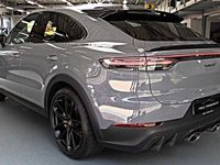 usado Porsche Cayenne com garantia 2022