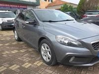 Usado Volvo V40 114 HP (83 kW) 2014 Cinzento Citadino