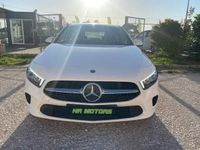 Usado Mercedes A180 Business 116 HP (85 kW) 2019 Branco glaciar