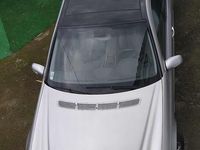 Usado Mercedes E220 150 HP (110 kW) 2002 Cinzento Sedan