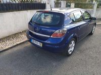 Usado Opel Astra 90 HP (66 kW) 2008 Sedan