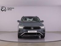 Usado VW T-Roc 115 HP (84 kW) 2024 Azul SUV