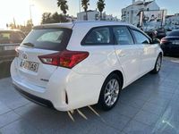 Usado Toyota Auris Comfort 124 HP (91 kW) 2012 Branco Citadino