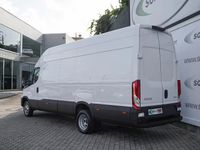 Usado Iveco Daily 156 HP (114 kW) 2023 Branco Sedan