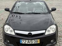 Usado Opel Tigra 70 HP (51 kW) 2005 Preto Cabrios