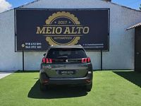 Usado Peugeot 5008 130 HP (95 kW) 2019 Cinzento Monovolume