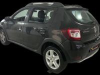 Usado Dacia Sandero 73 HP (53 kW) 2015 Preto