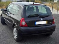 Usado Renault Clio II 82 HP (60 kW) 2005 Preto Citadino