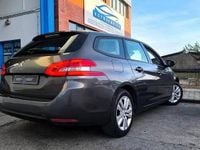 Usado Peugeot 308 SW Active 130 HP (95 kW) 2018 Cinza antracite Carrinha