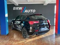 Usado Alfa Romeo Giulietta Distinctive 105 HP (77 kW) 2012 Preto Citadino