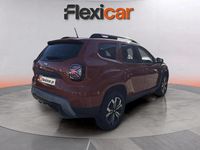 Usado Dacia Duster Journey 101 HP (74 kW) 2022 Laranja Sedan