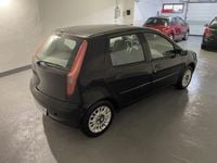 Usado Fiat Punto 80 HP (58 kW) 2000 Citadino