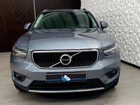 Usado Volvo XC40 Momentum 150 HP (110 kW) 2019 Cinzento SUV