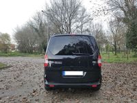 usado Ford Tourneo Courier 1.0 EcoBoost - Titanium