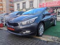 Usado Kia Ceed Sportswagon 90 HP (66 kW) 2014 Cinzento Carrinha