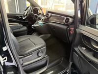 Usado Mercedes V250 Avantgarde 190 HP (139 kW) 2023 Preto Monovolume