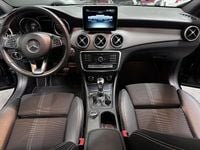 Usado Mercedes CLA180 Shooting Brake Urban 109 HP (80 kW) 2017 Preto Carrinha