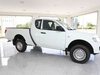 Usado Mitsubishi L200 Intense 136 HP (100 kW) 2015 Branco Pickup