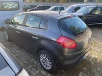 Usado Fiat Bravo 105 HP (77 kW) 2009 Cinzento Citadino
