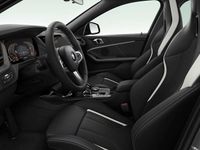 Usado BMW 116 Efficient Dynamics 116 HP (85 kW) 2024 Preto sapphire metalizada Citadino