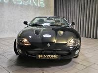 Usado Jaguar XK 395 HP (290 kW) 2002 Preto