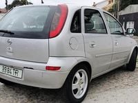 Usado Opel Corsa Comfort 75 HP (55 kW) 2002 Citadino